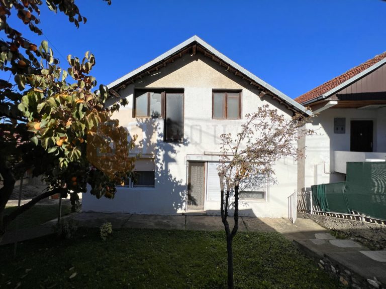 WITHOUT COMMISSION Houses for sale Skopje SQUARE