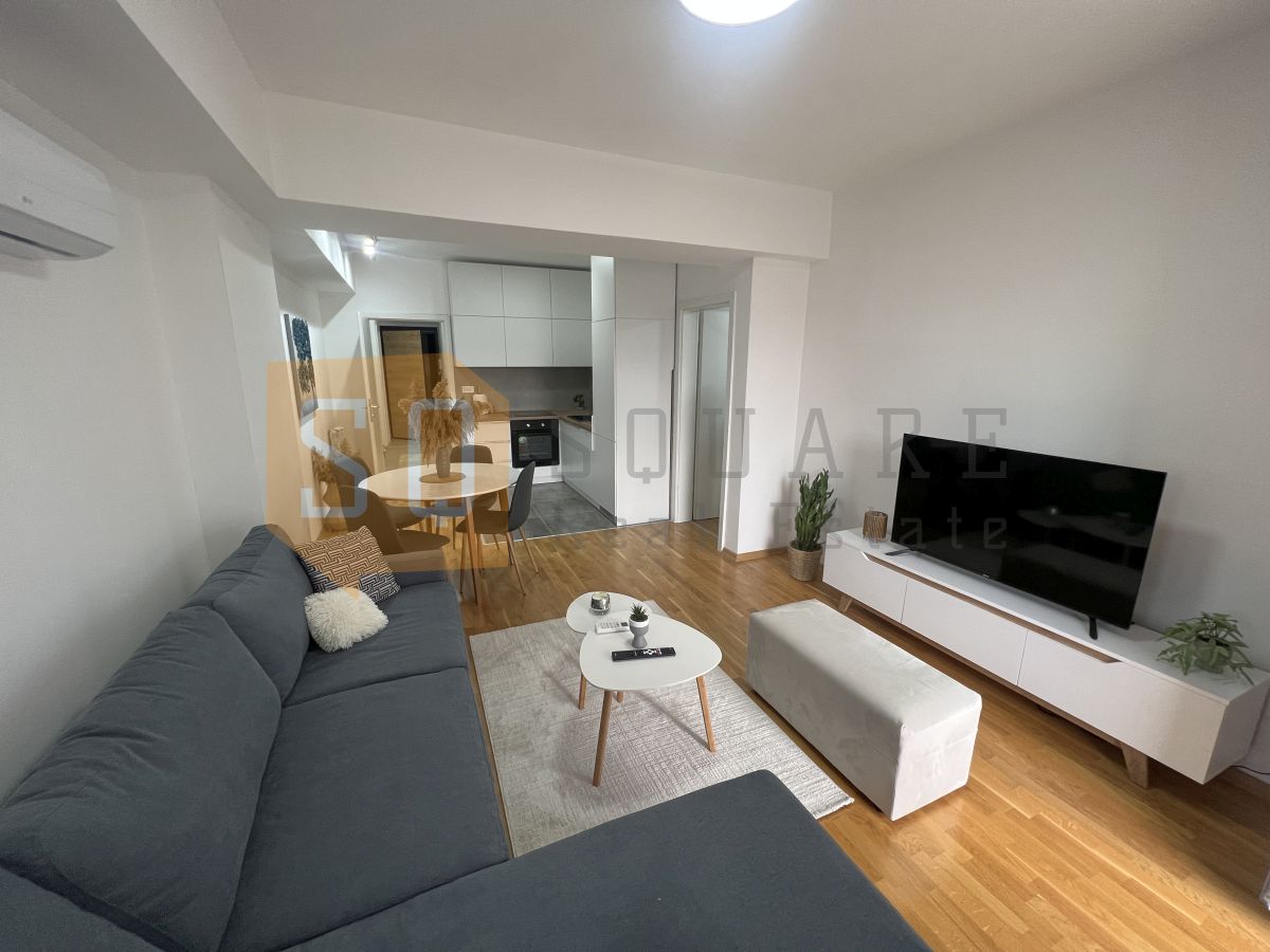 Apartment Aerodrom Three Bedroom Code 1952